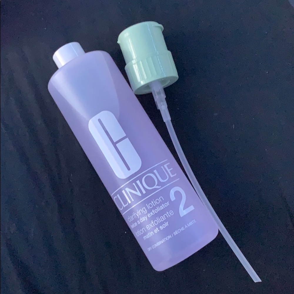 CLINIQUE clarifying lotion twice a day exfoliator
